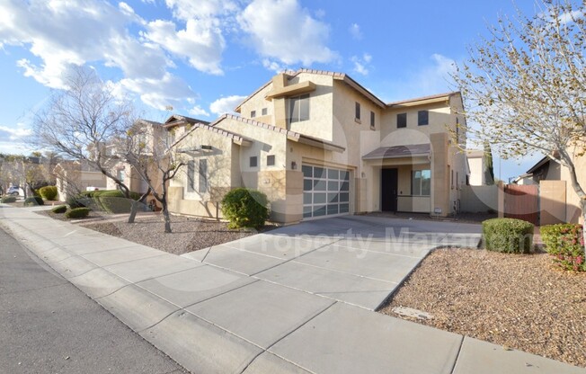 1522 E HUMMINGBIRD WAY