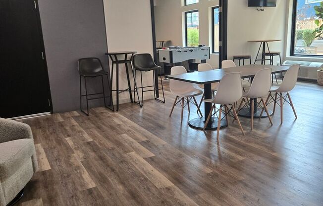 Studio, 1 bath, $1,100, Unit 220-MFTE