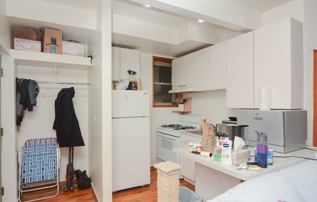 1307 GREENVIEW