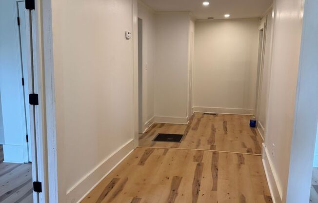 Gorgeous Fully Remodeled 2-Bedroom Home in Athens