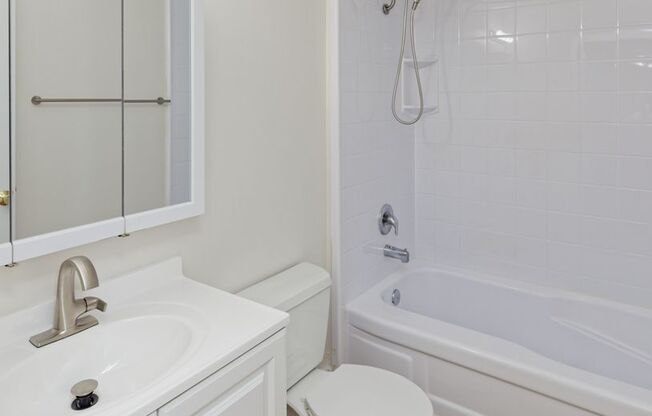 1 bed, 1 bath, 650 sqft, $1,975, Unit 315