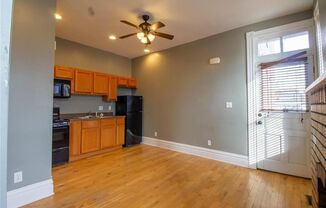 1 bed, 1 bath, 615 sqft, $750, Unit 712 Rear