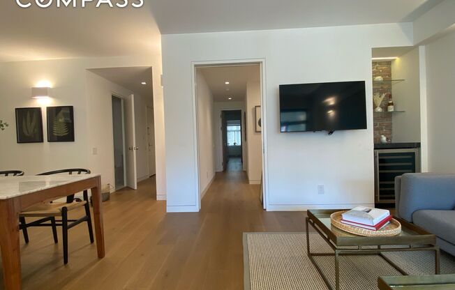 124 E 79 ST