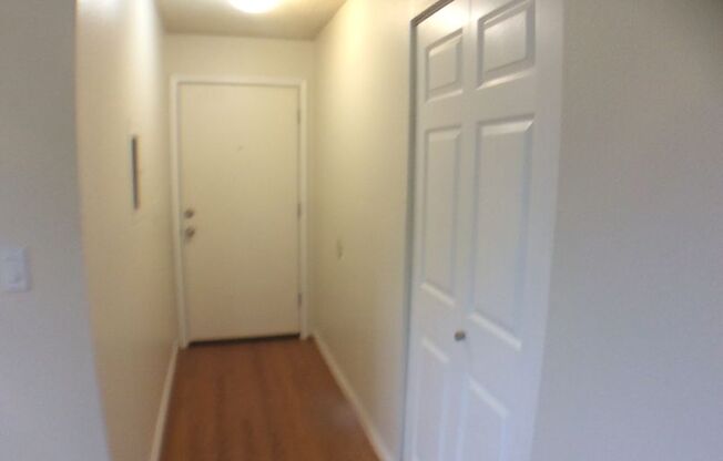 2 beds, 1 bath, 740 sqft, $1,450, Unit 103