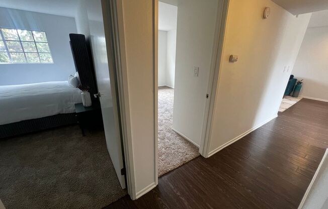 2 beds, 2 baths, 900 sqft, $2,645, Unit 202
