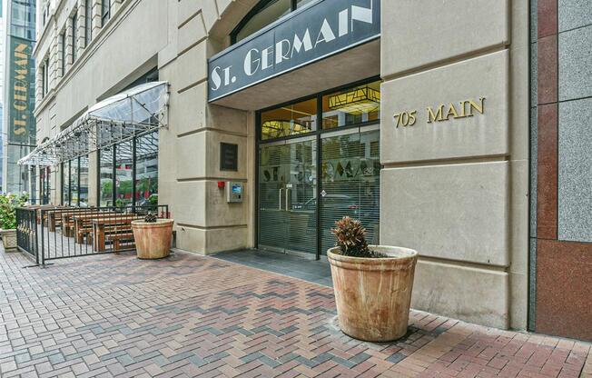 705 Main St
