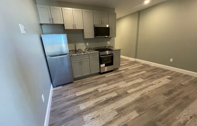 1 bed, 1 bath, 453 sqft, $2,000, Unit 403