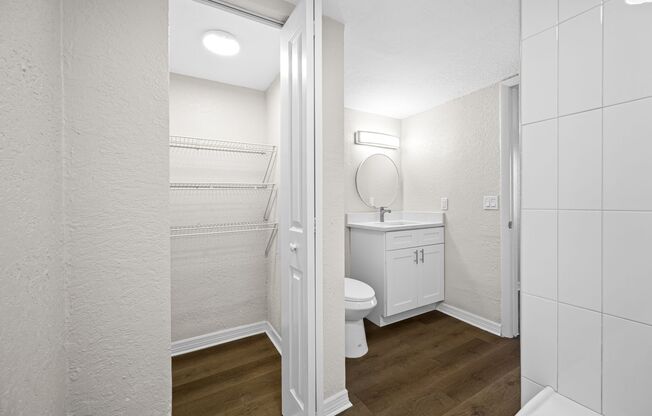 2 beds, 2 baths, 850 sqft, $1,795, Unit D205