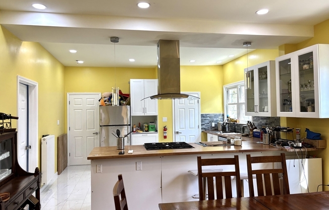 170 POPLAR
