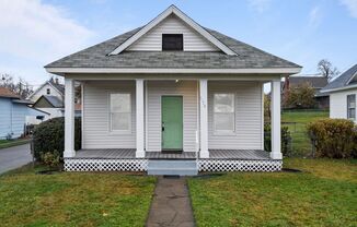 Beautifully Remodeled 2 Bed, 2 Bath Home in West Spokane