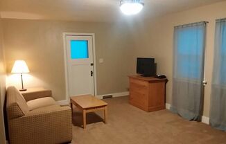 1 bed, 1 bath, $950, Unit 216 1st