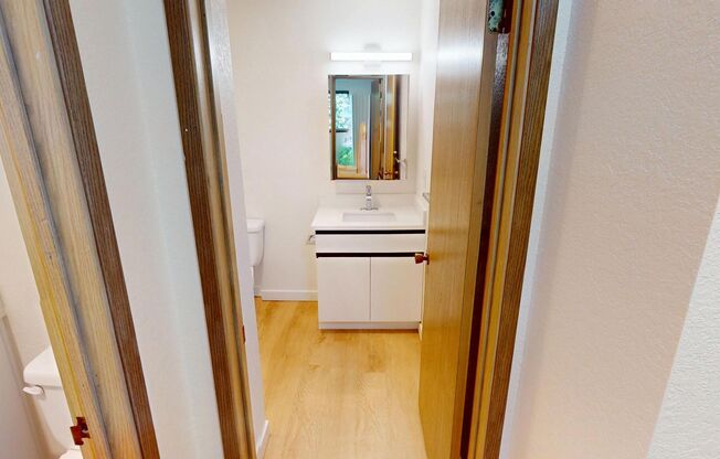 3 beds, 1.5 baths, 877 sqft, $2,583.33, Unit 303