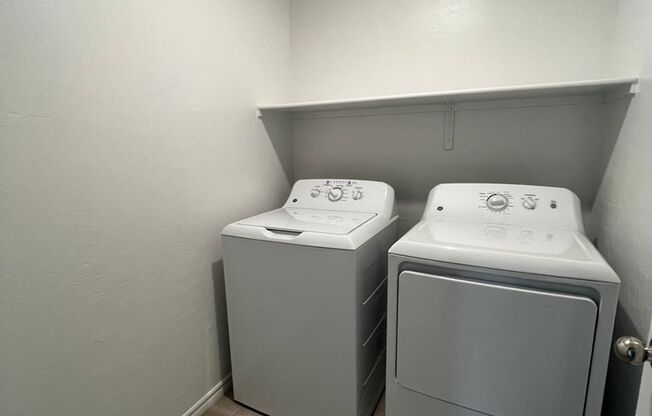 4 beds, 2.5 baths, $1,995, Unit 1