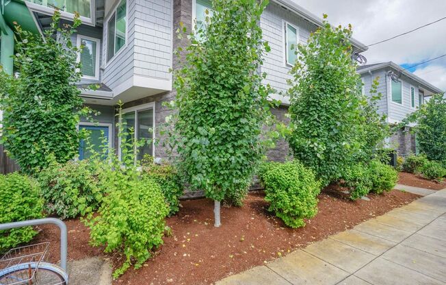 Welcome to Peregrine Place: Modern Comfort in the Heart of St. Johns
