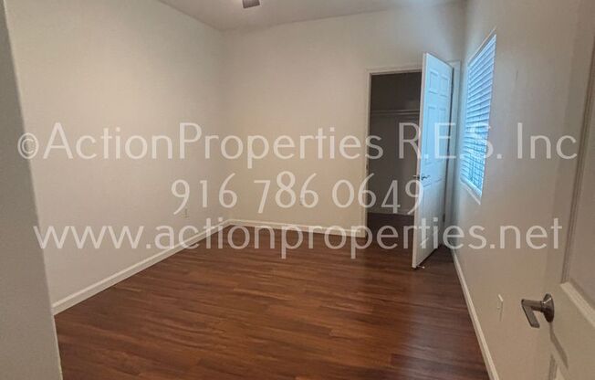 3 beds, 2 baths, $2,495, Unit Unit #1914