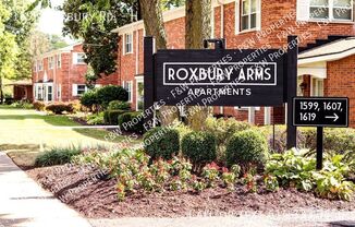 1593 ROXBURY RD