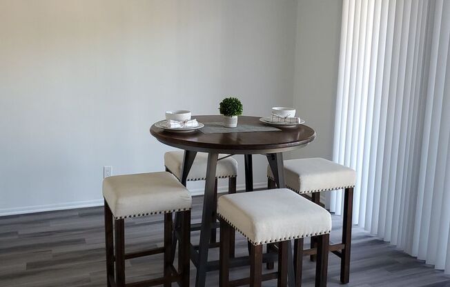 1 bed, 1 bath, 832 sqft, $2,190, Unit 070