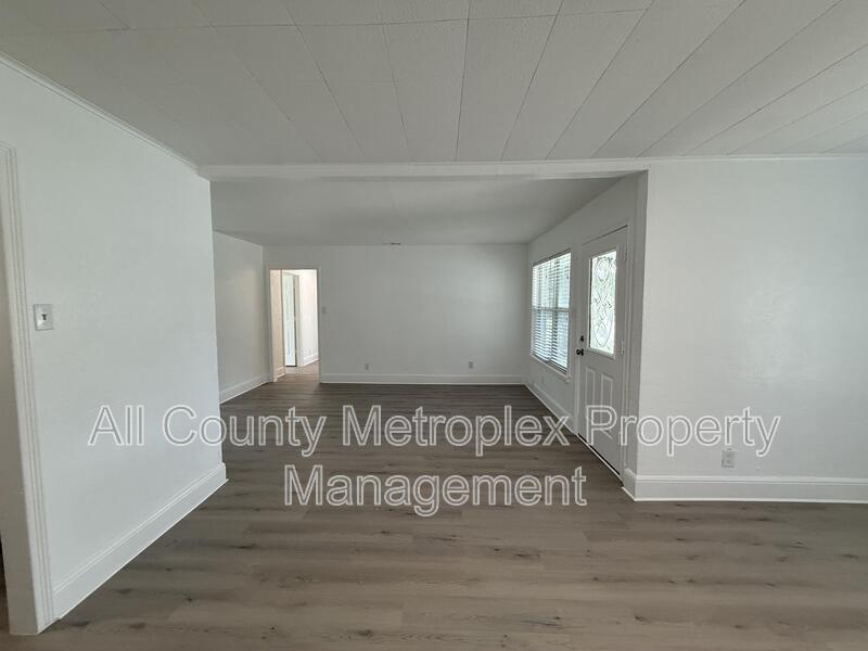 10402 DESDEMONA DR