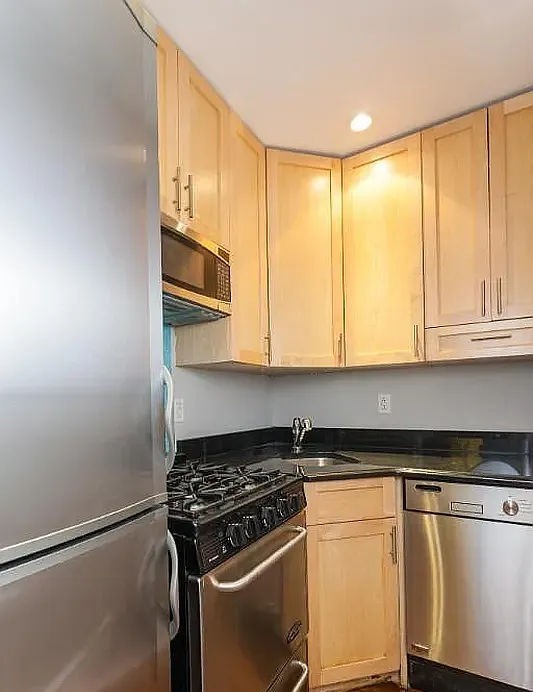 89 Clinton St 4R