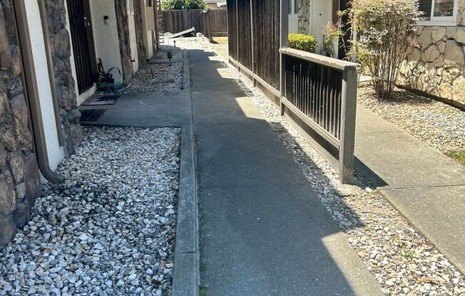 14205-14211 Doolittle Dr.