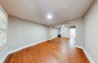 3 beds, 1 bath, $1,300