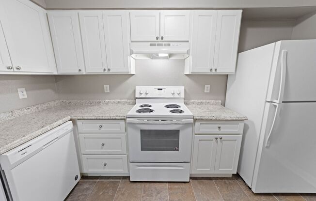 2 beds, 1 bath, 812 sqft, $905, Unit L-5