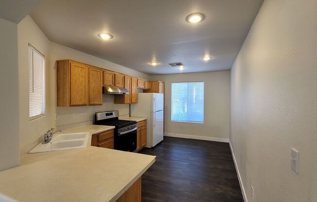 9444 Grandview Spring - 4 bedrooms , 2.5 bathrooms , 1367 SQFT