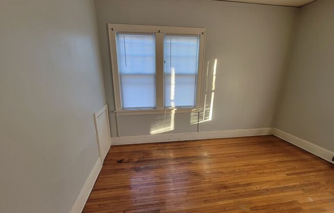 3200 Garfield Avenue South