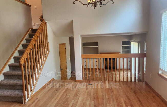 1306 LAMBERT CIR