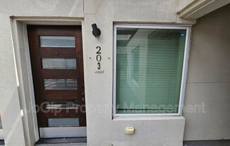 4806 VIRGINIA AVE
