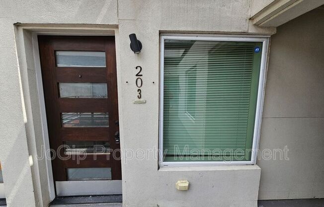 4806 VIRGINIA AVE