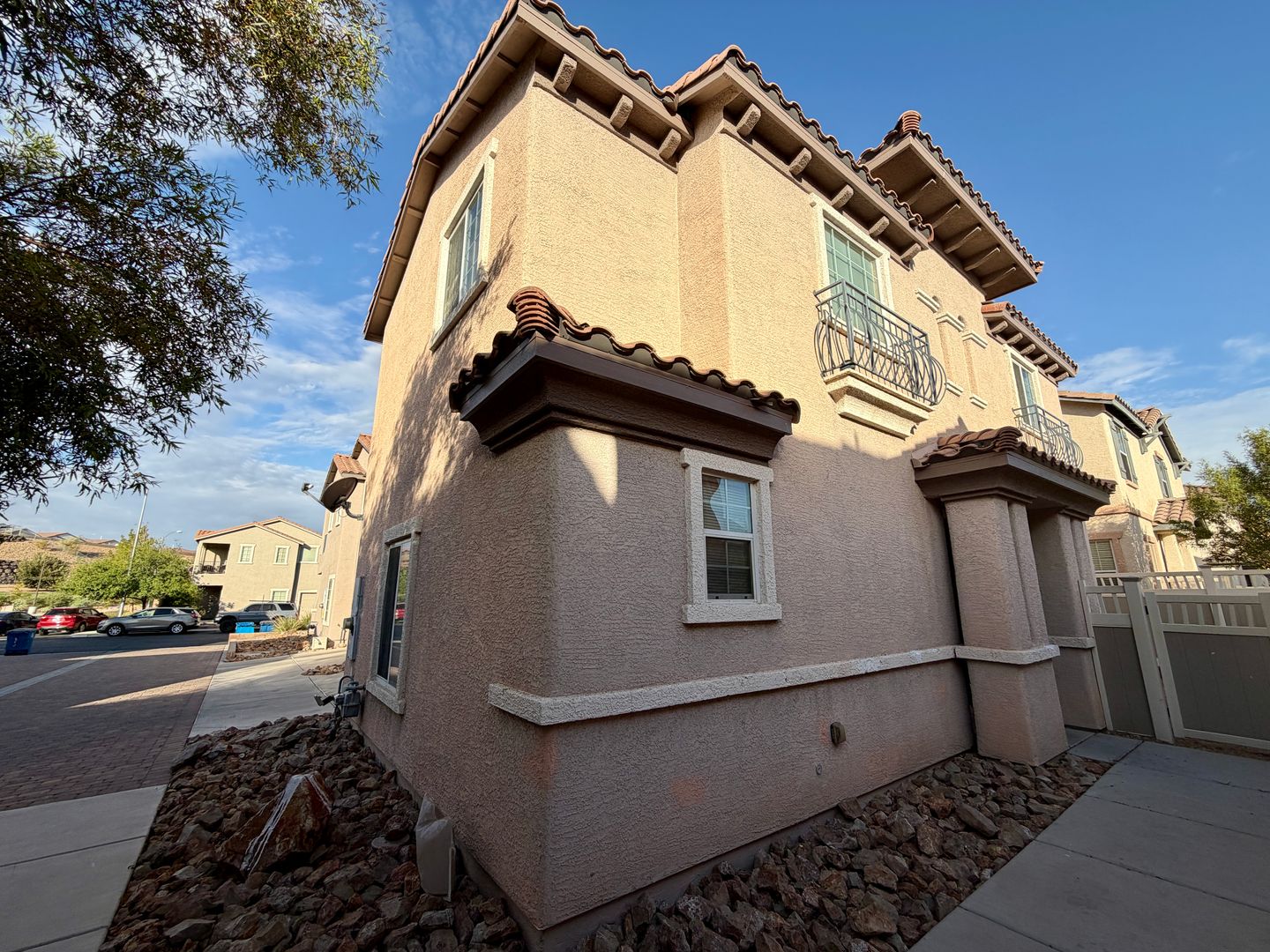 4 bedroom in Weston Wills