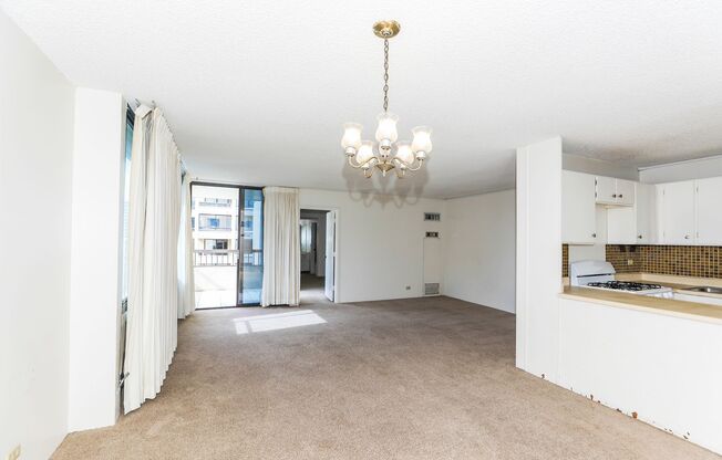 Aloha Towers - 2 bedroom, 2 bath corner unit with 1 covered parking stall