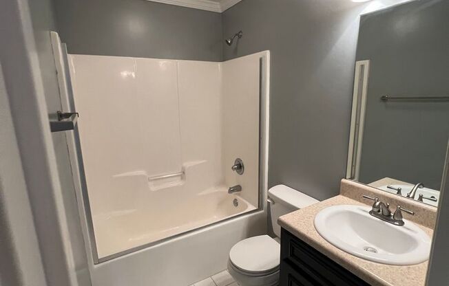2 beds, 2 baths, 1,100 sqft, $1,075, Unit E-1