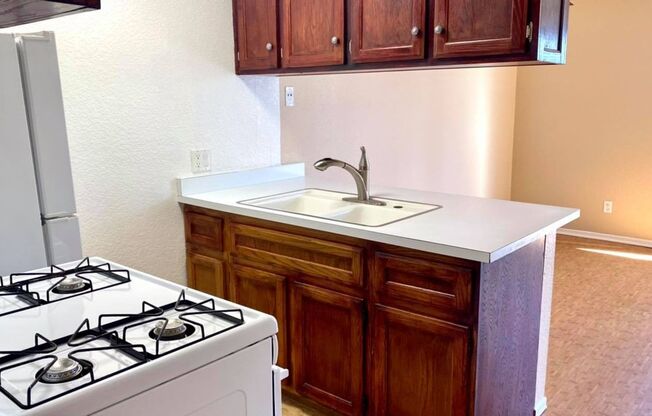 1 bed, 1 bath, 600 sqft, $2,195, Unit 19