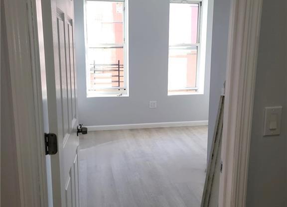 850 NEW LOTS AVE