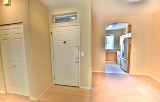 2 beds, 1 bath, $2,000, Unit # #T 202