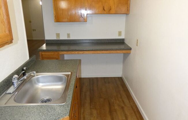 1 bed, 1 bath, 519 sqft, $1,150, Unit 111