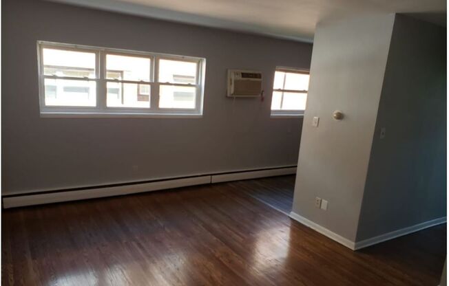 1 bed, 1 bath, 675 sqft, $1,395, Unit 713-1