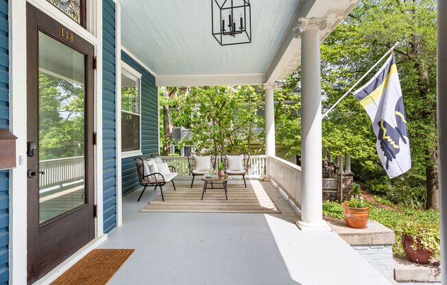 5 Bed 5 Bath in Atlanta - Prime Location! Beautiful Home in the Heart of Atlanta
