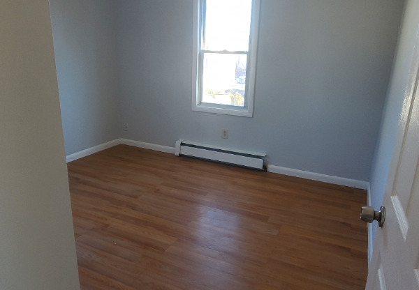 19 LAWLOR ST