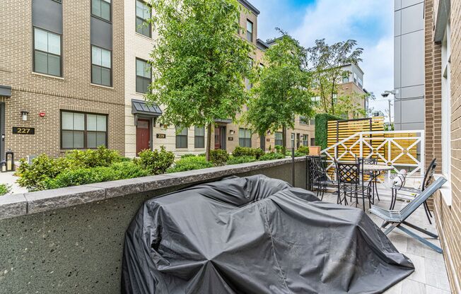 1 bed, 1 bath, $3,828