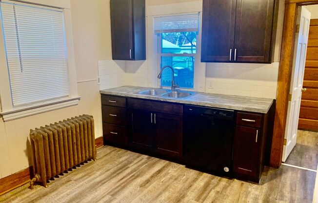 4 Bedroom, 1.5 Bath Home – North East Grand Rapids