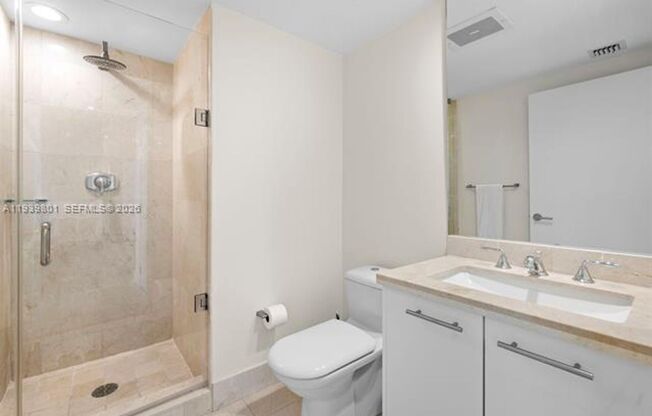 2 beds, 2 baths, 993 sqft, $7,500, Unit 6801 Collins Ave appt 1409