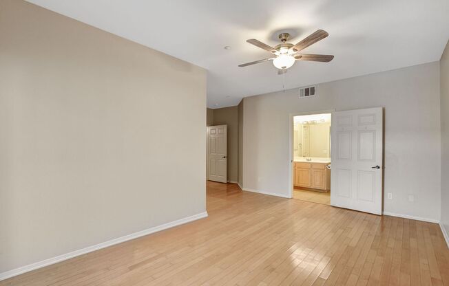 2 beds, 2 baths, $1,600