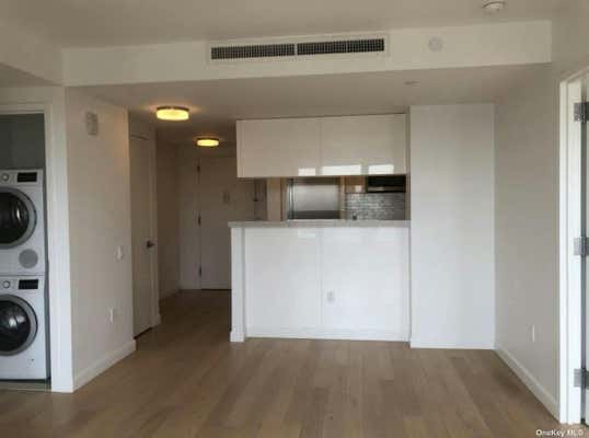 2 beds, 2 baths, $4,200, Unit 13B