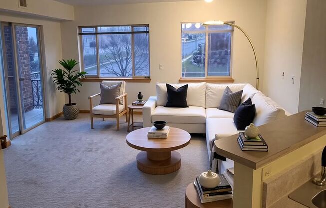 2 beds, 2 baths, 1,156 sqft, $1,905, Unit 302-212