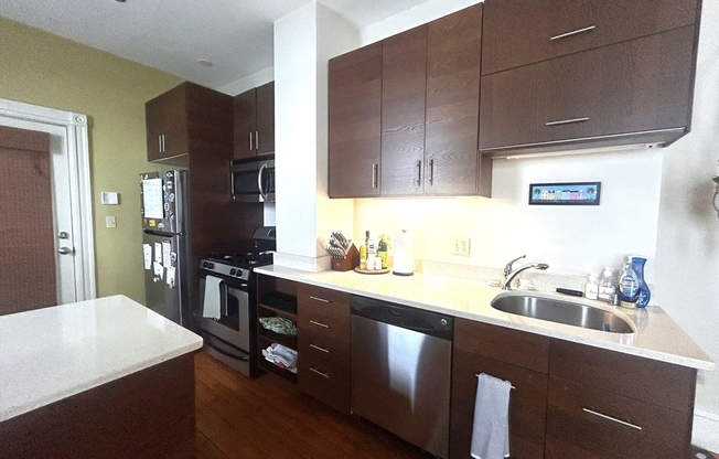 3 KENNEY ST