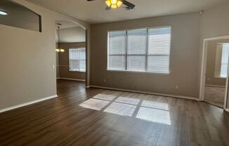 3 beds, 2 baths, $1,545