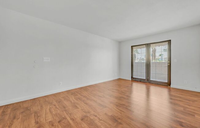 Centrally located well appointed condominium